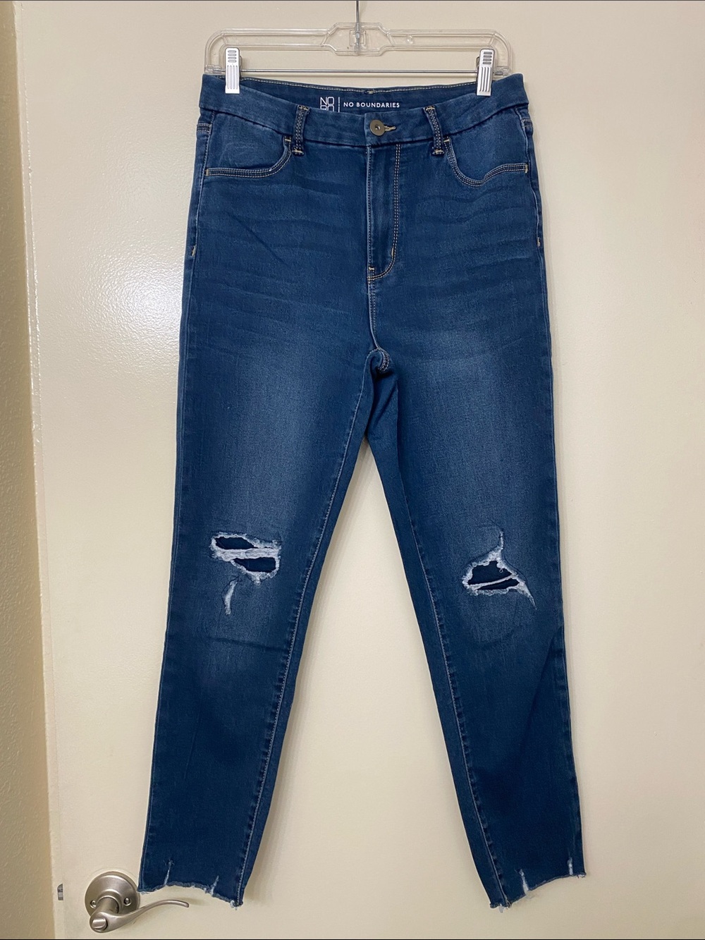 No Boundaries Women's Dark Blue Distressed Stretchy Ankle Jeans
